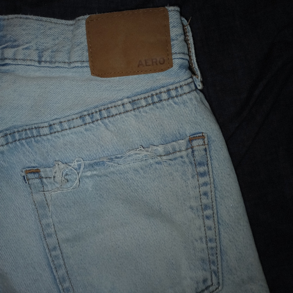 90's Baggy Fit Ripped Jeans